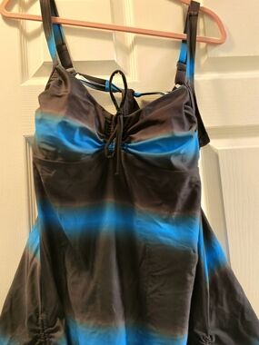 Women's Plus-Size 24 Black and Teal Striped Swim Top Only